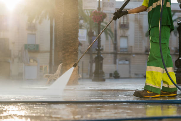 Best Playground Equipment Cleaning  in Robbinsdale, MN